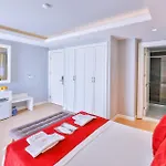 Hotel Lale *