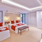 Lale * Kaş