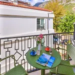 Lale * Kaş