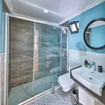 Lale Hotel *
