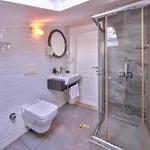 Lale Hotel